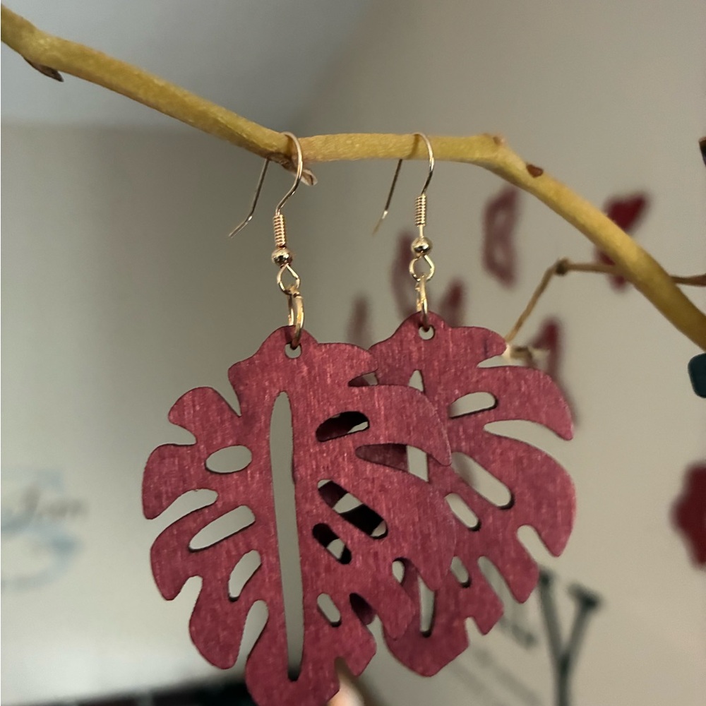 Elegant Pink Leaf Earrings
